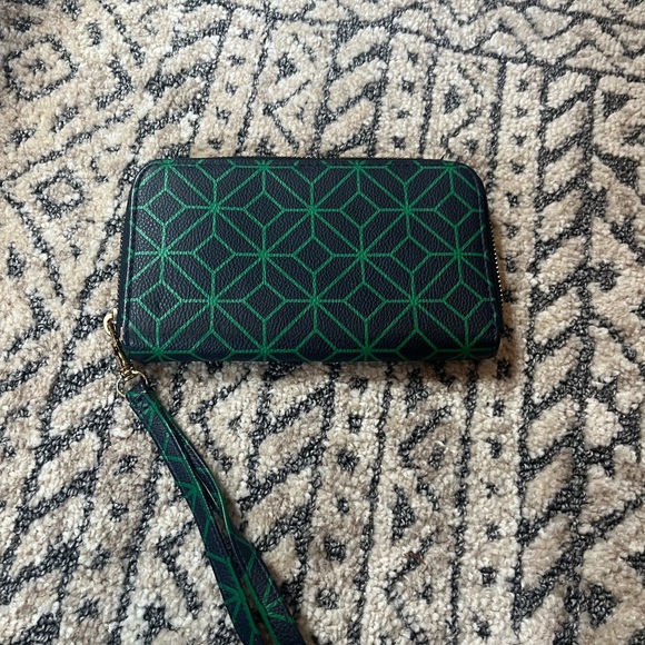 Target brand Blue Green Geometric Wristlet/Clutch Wallet with Gold zipper. - Picture 2 of 3